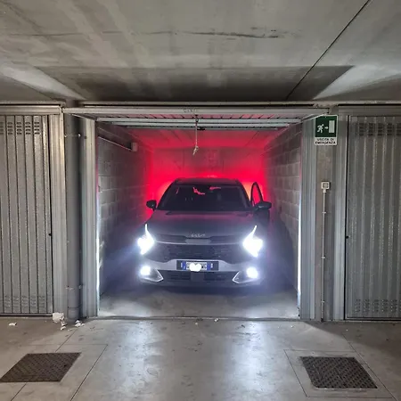 Casa Enea Luxury Apartment - Bocconi Navigli - Private Parking Διαμέρισμα Μιλάνο