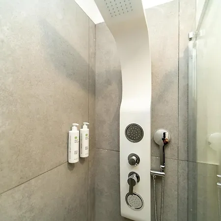 شقة Spacious With Wifi And Ac *