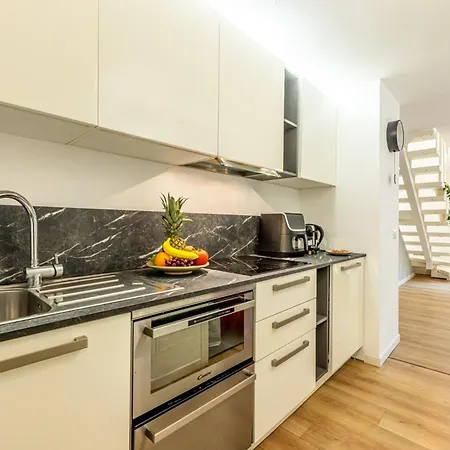 Colonna Lovely Loft - 10 Min Duomo - Buonarroti M1 Appartamento *