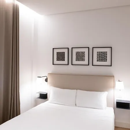 Elegante E Raffinato Bilocale G In Piazza Affari * Milano