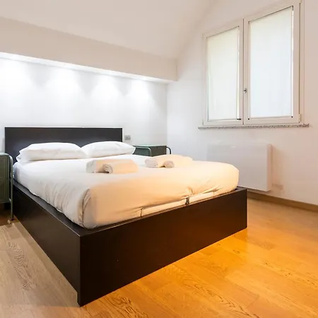 I-host - Ticinese 107 Milan