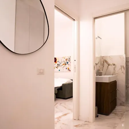 Oxart - Design A Due Passi Da Loreto ميلان