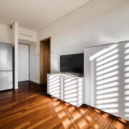 Giaxtower Palestra & Piscina Pure Living 5' Piano