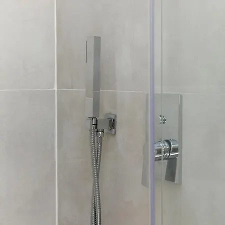 5 Min Walk To M1 Metro - Private - Citylife ミラノ