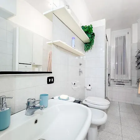 Apartament Three-room 2 Bedrooms With Balcony 2 Min From