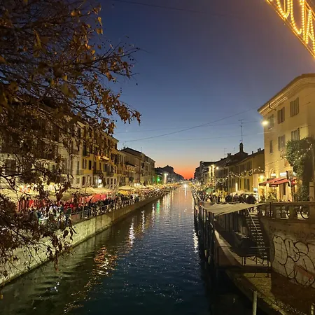 Cozy Oasis On The Navigli Milaan
