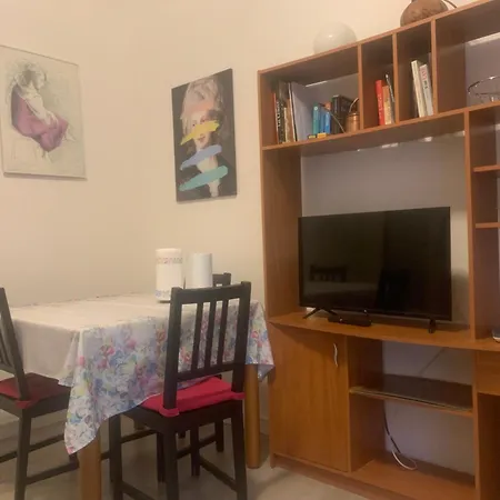 Accogliente Casetta A A Due Passi Dalla Metro Tolstoi Milan