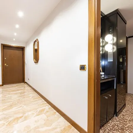 Apartman Space & Comfort, 5 Minutes From Linate And 15 From The Duomo *
