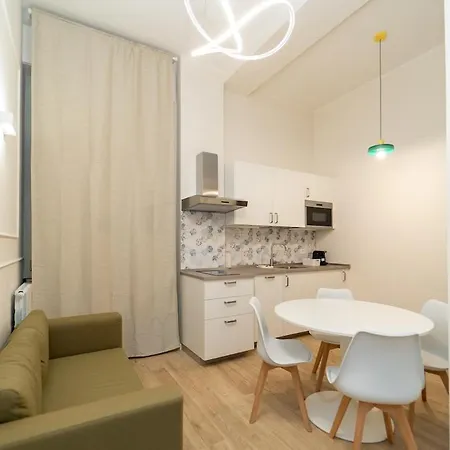 Elegant In The Center With Smarttv Wifi * Mediolan