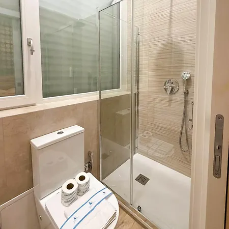 Elegant In The Center With Smarttv Wifi Апартаменты *