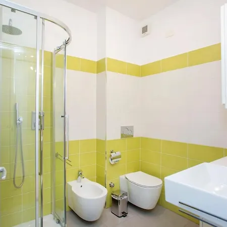 Light Blue Home-sempione Park-metro M2-brera Apartment *