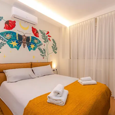 Costanza Home, Moderno Ed Elegante Nel Cuore Della Citta Di Milano, Nuova Metro Blu, Comodo Per Duomo, San Siro E Rho Fiera Lejlighed Milano