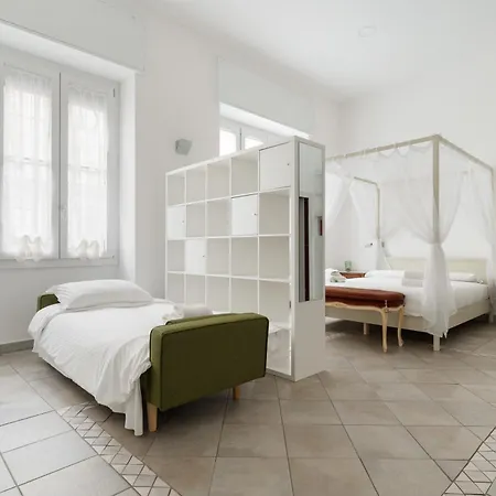 Charming Near M1 Loreto And Iconic Tram 1 To Center