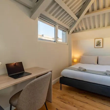 Appartamento Attic Design - Duomo 15 Min - Free Wifi *