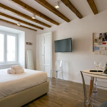 Apartman Navigli - Via Vigevano