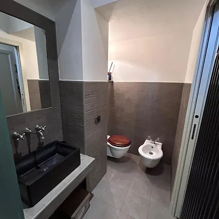 Cozy Near Dergano Metro Station Apartamento Milão