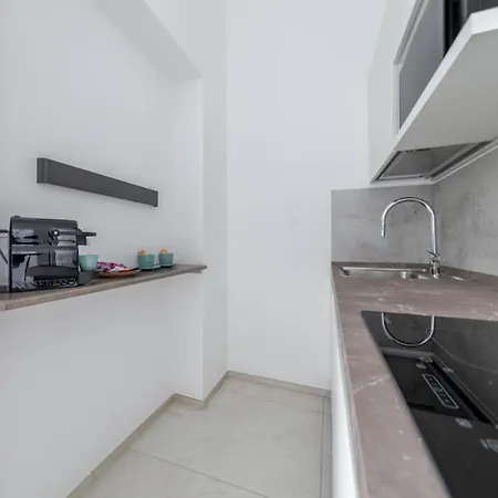 Cesare Da Sesto 10 - Leia Hospitality