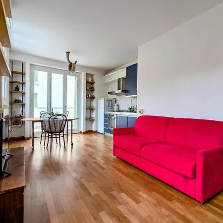 Casa Altaguardia Porta Romana Metro M3 Lägenhet *