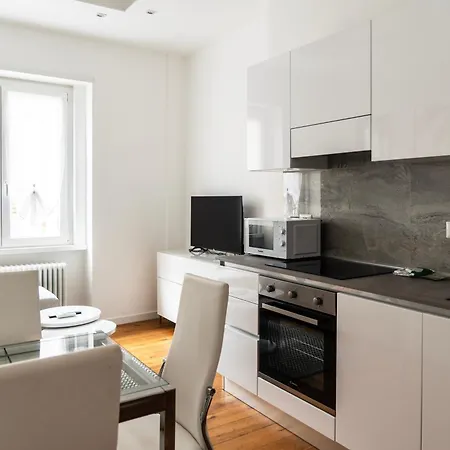 Youhosty - Falcone 7 Apartman *