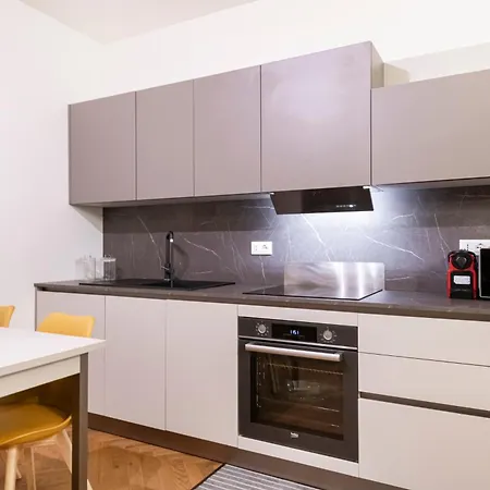 Appartamento Easylife - - San Gregorio 3 F - P Venezia Milano
