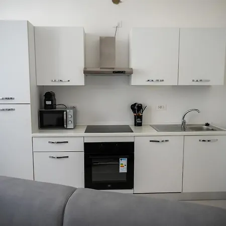 11 Nevoso Palace * Μιλάνο