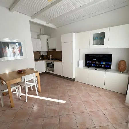 Nook 45 - Traditional House In The Heart Of Mailand