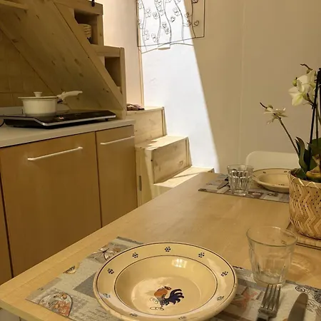 La Casetta, Charming Loft, Downtown 아파트