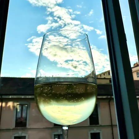Sandrix - Stylish And Exclusive In Tricolore Appartement *