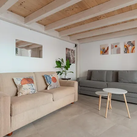 Guesthost - Affori Cozy Flat 밀라노