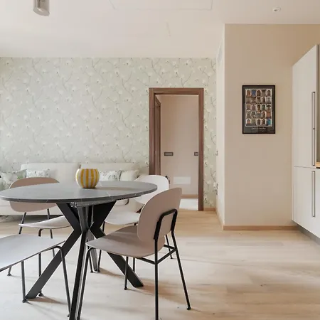 Guesthost - Bullona Apartament Mediolan