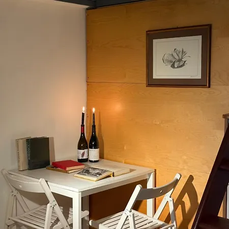 Bollicina In The Hart Of Navigli - Private Garage Apartment