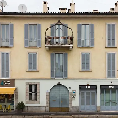 In The Heart Of Charm And Comfort On The Navigli Lejlighed