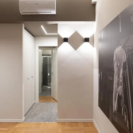Elegance, Comfort And Charm In Moscova 밀라노