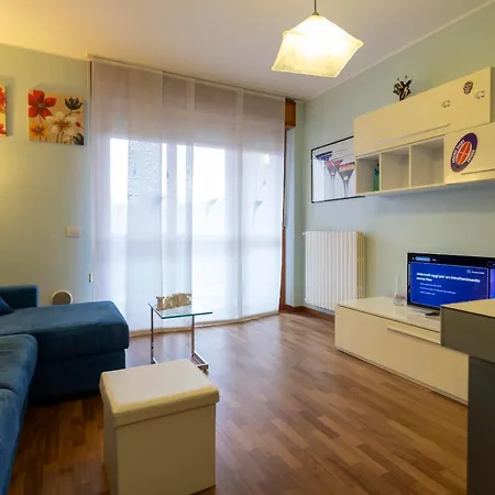 Smart - Near Navigli & Iulm Apartamento