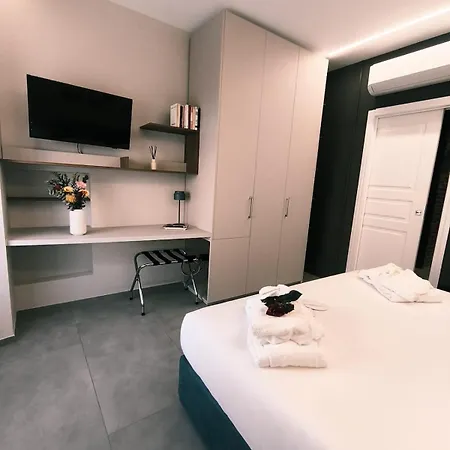 La Finestra Sul Naviglio Grande Apartment