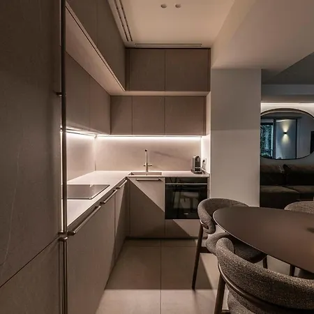 Apartament Quiet Luxury Retreat Design & Comfort Al Duomo *
