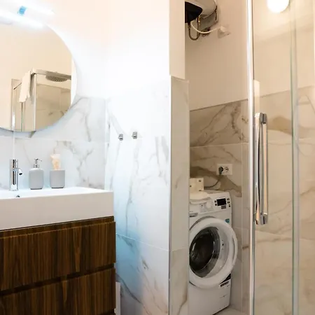 Oxart - Design A Due Passi Da Loreto شقة