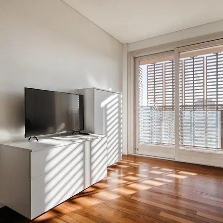 Giaxtower Palestra & Piscina Pure Living 5' Piano