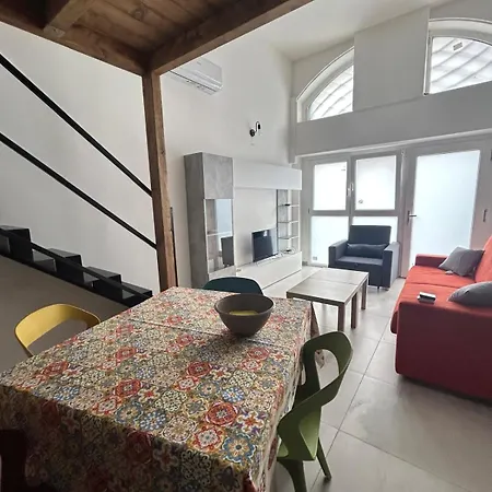 Station House Apartment