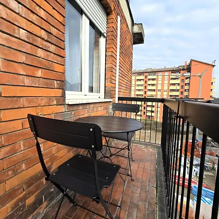 Yr Apartments - Ca' Granda - 1 Min Walk To Metro Apartment Milan