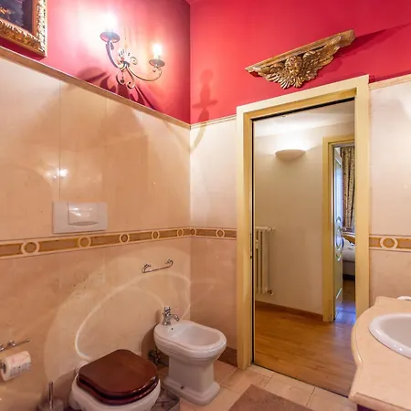 Apartament Duomo Elegant Retreat - Spacious 120 Sqm Up To 5 - 3 Min Walk To Duomo *
