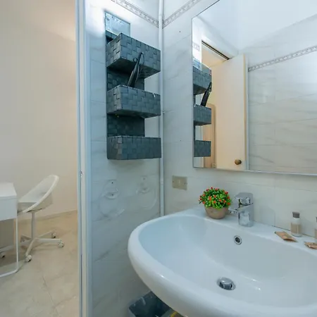 I-host - Cozy 1br In Porta Romana 아파트 *