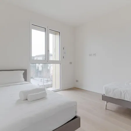 Lägenhet Guesthost - Lambrate Modern Flat With Terrace *