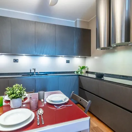 Appartamento Scipioni Metro Grand – 8 Guests Wi-fi