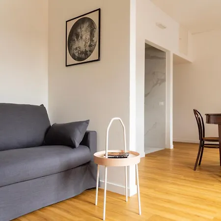 Youhosty - Porta Romana 51 * Milan