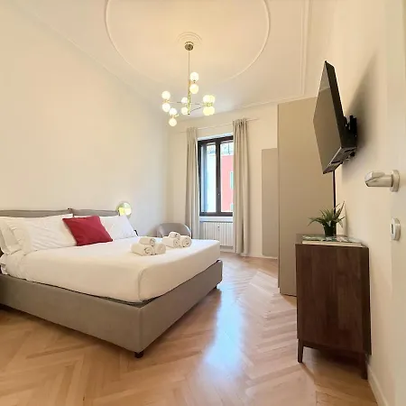 Bright And Spacious In The Heart Of Citta Studi 밀라노