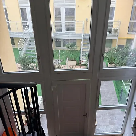 Apartamento Loft Con Giardino Privato A Milán