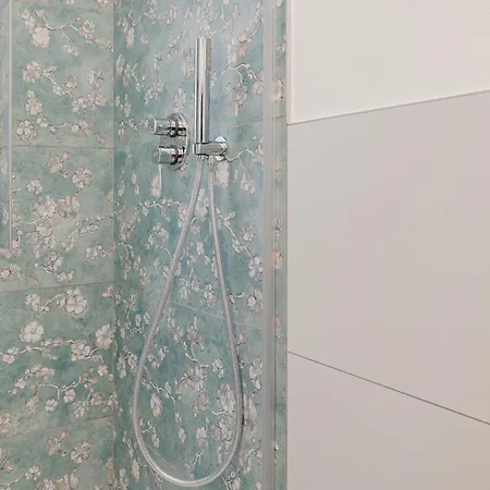 公寓 Modern One-bedroom With Terrace - Naviglio Martesana 米兰