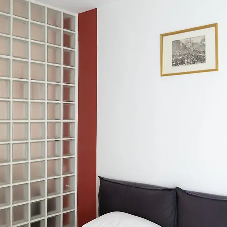 Apartment Characteristic One Bedroom Columns Of San Lorenzo