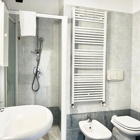 דירה Peaceful Oasis With Balcony And Parking, מילאנו